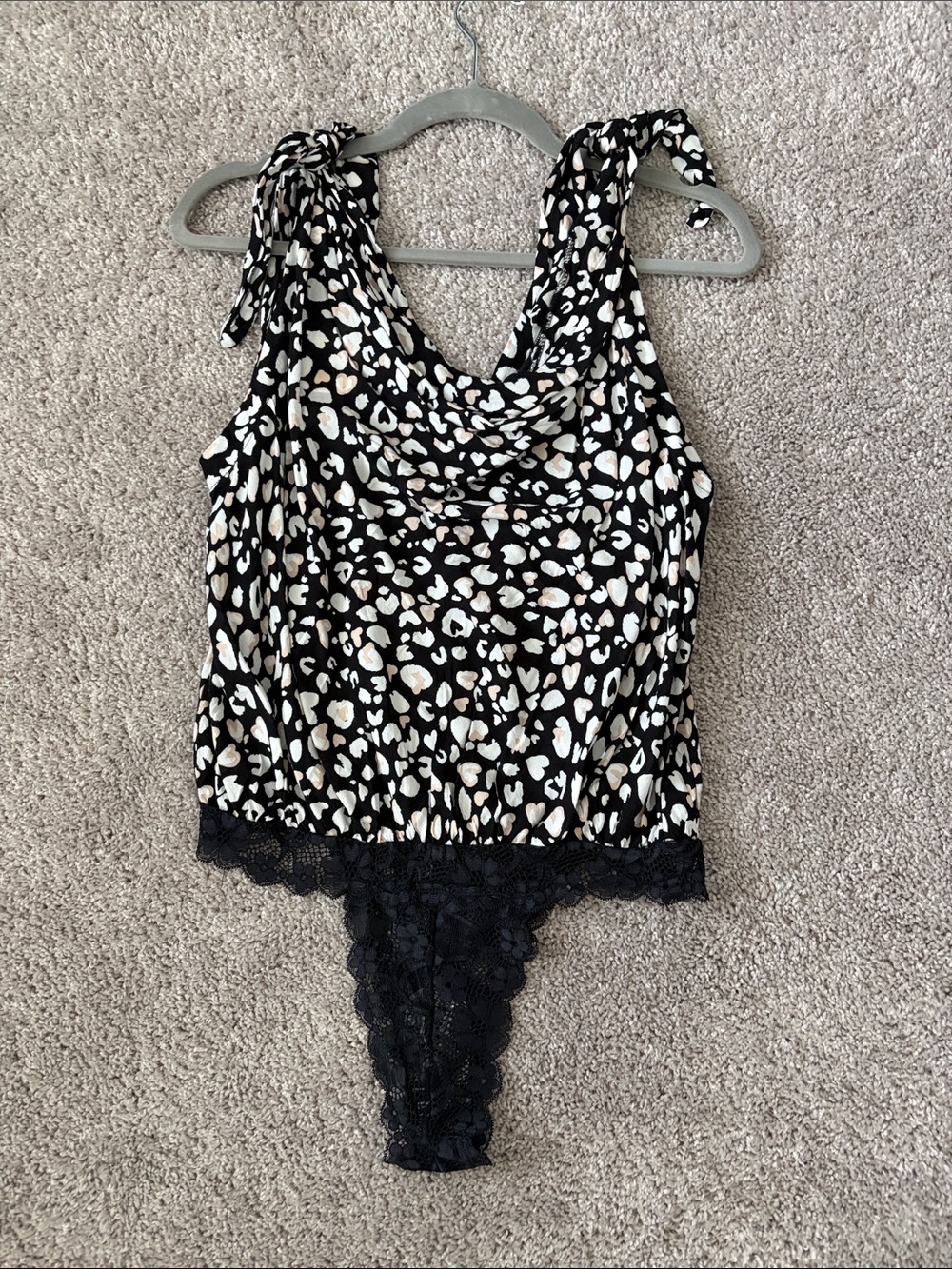 Free People Women's Bare It All V-neck Bodysuit Hearts Print Black Combo Size M